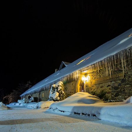 Smeceres Krogs Hotel Madona Kültér fotó